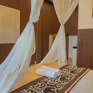 artha-dewata-home-stay.ubudhotelsnow.com/
