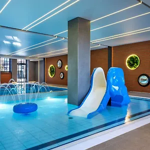 Mercure Fabryczna מלון